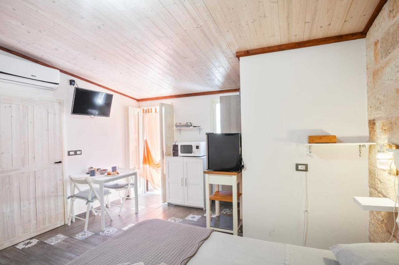 Апартаменты Tiny House 19 Terrace Aparment Полиньяно-а-Маре Экстерьер фото