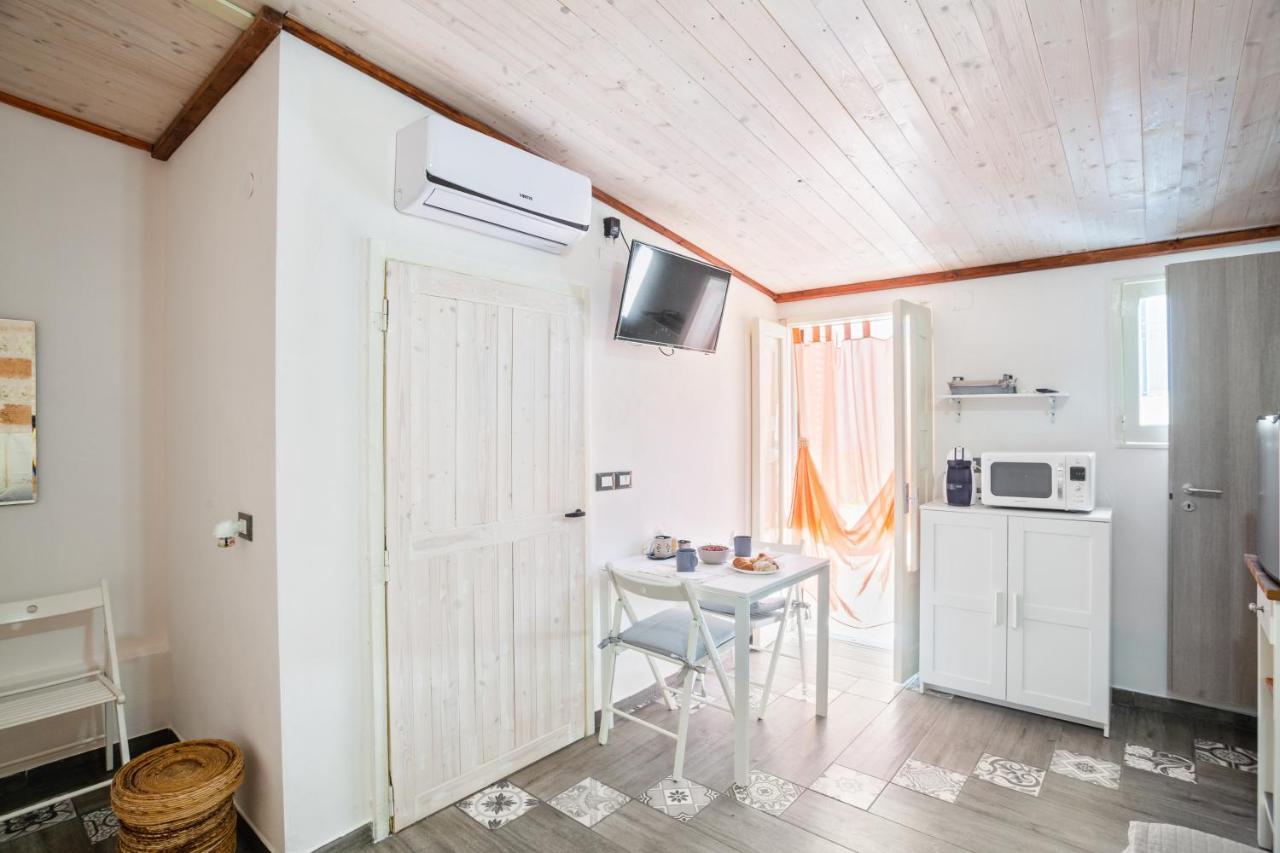 Апартаменты Tiny House 19 Terrace Aparment Полиньяно-а-Маре Экстерьер фото