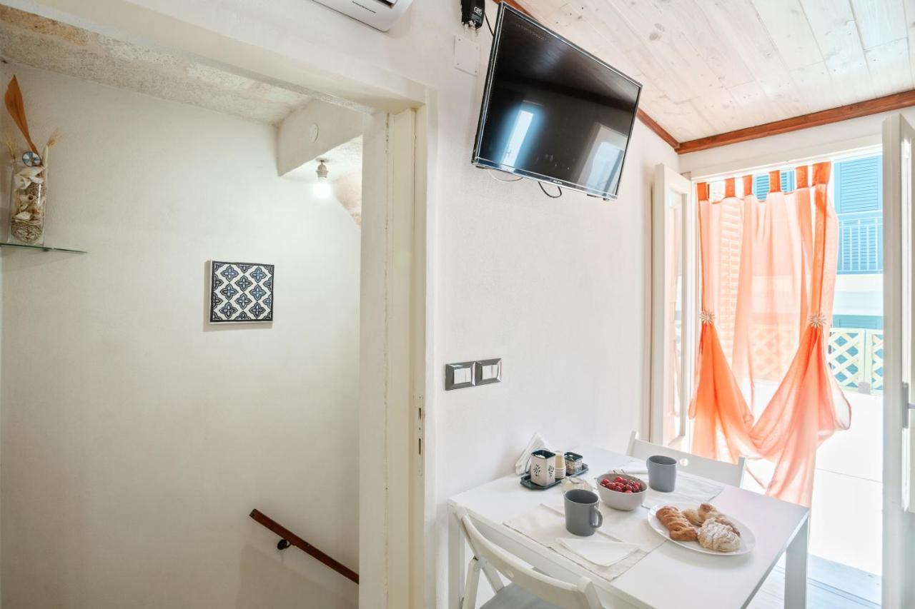 Апартаменты Tiny House 19 Terrace Aparment Полиньяно-а-Маре Экстерьер фото