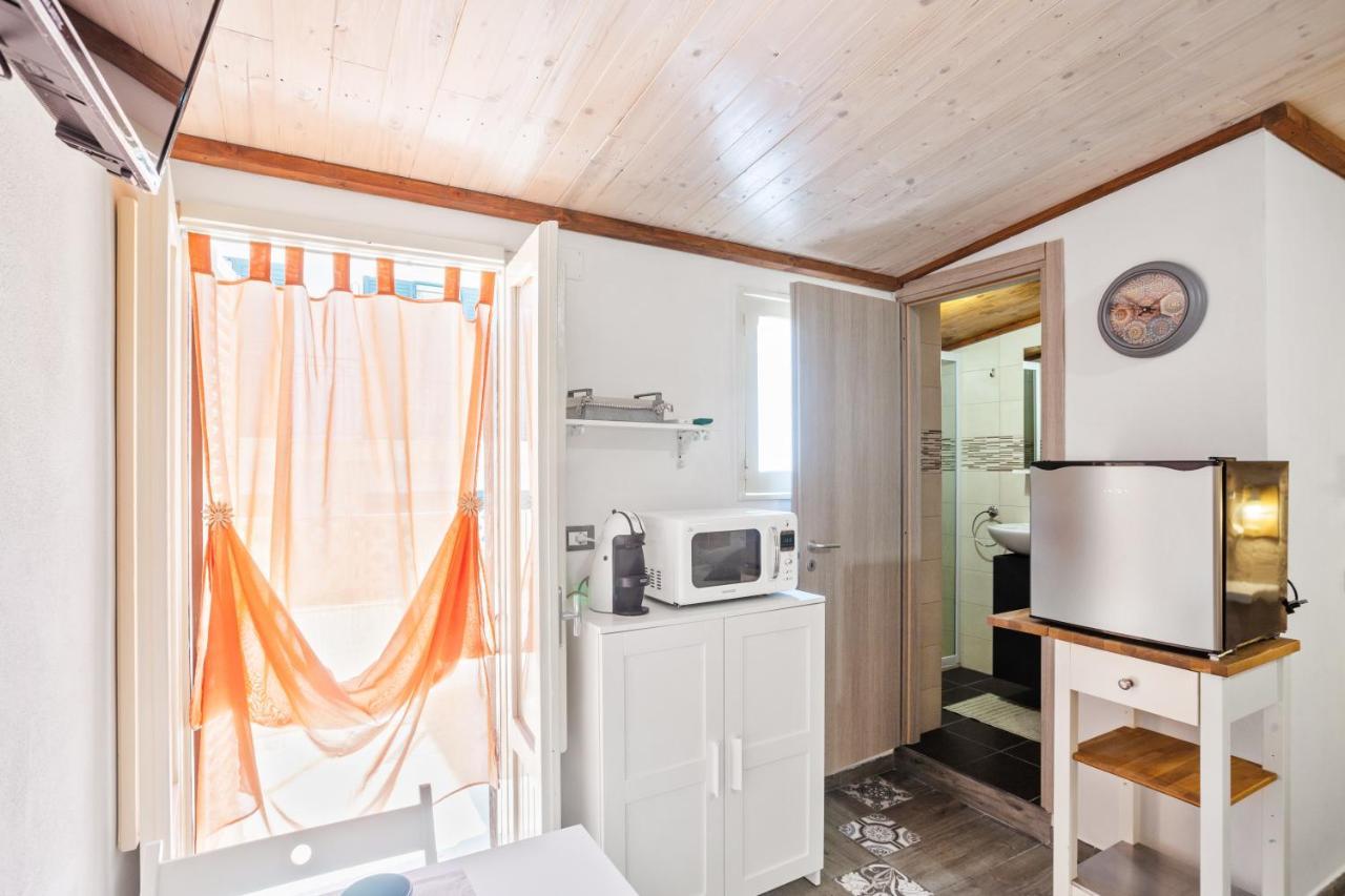 Апартаменты Tiny House 19 Terrace Aparment Полиньяно-а-Маре Экстерьер фото